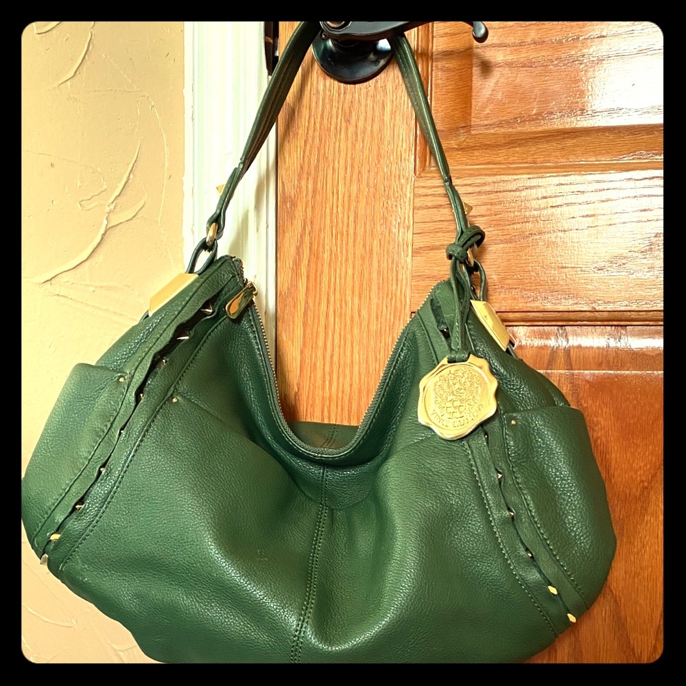 A Vince Camuto hunter green handbag